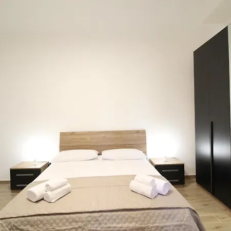 Anca Palace Apartment Trapani