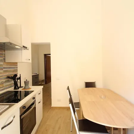 Anca Palace Apartment